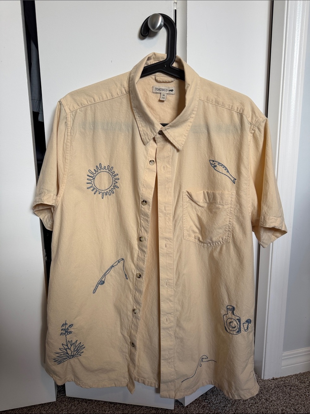 Toad&Co Beige Short-Sleeve Button-Down Shirt with Navy Illustrations